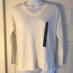 NWT Banana Republic lightweight v-neck sweater